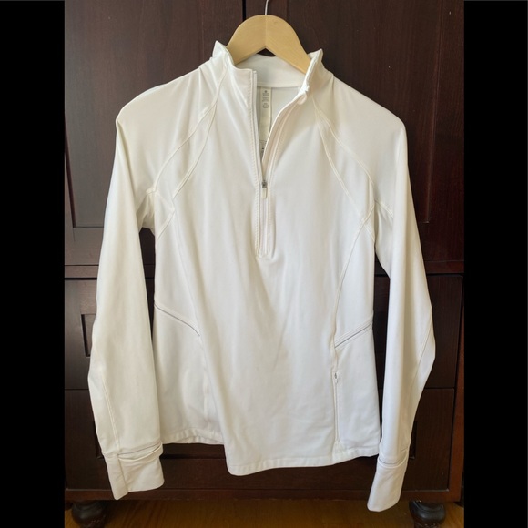 Lululemon 1/2 zip fitted